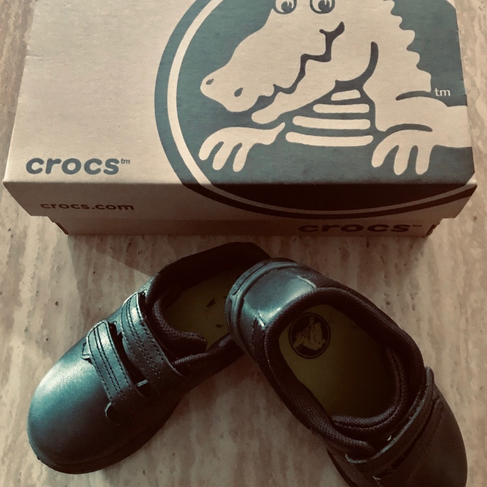 Crocs Toddler Boy Size C10 Black Dress Shoes